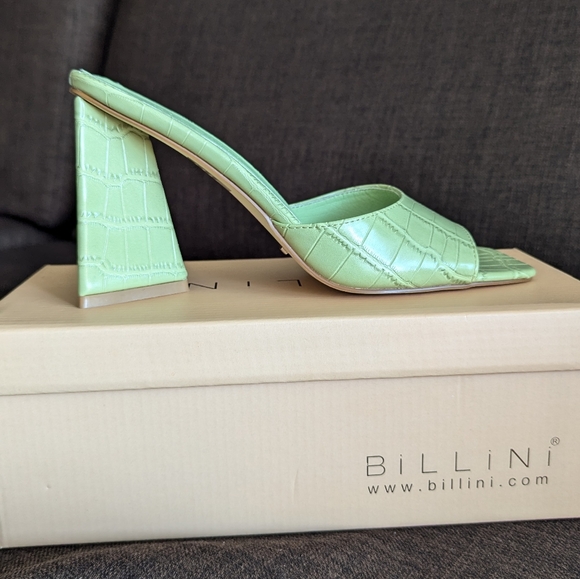 Billini light green summer sandals with triangle hilll - Picture 1 of 5